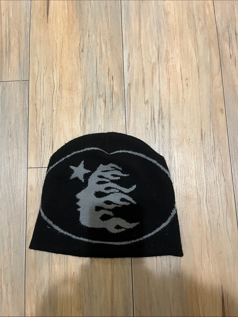Black & Gray Flame Skull Beanie Hat